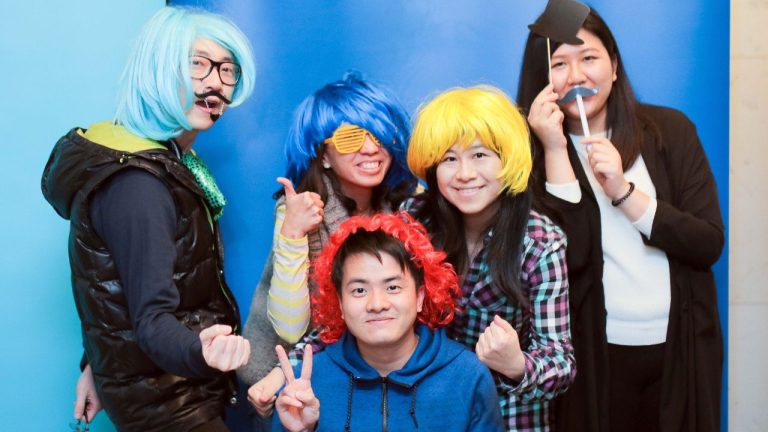 In the Picture: Team Camaraderie Captured One Frame at a Time